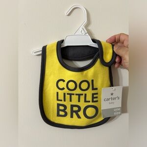 Babero, bibs , yellow and gray color , Carters brand